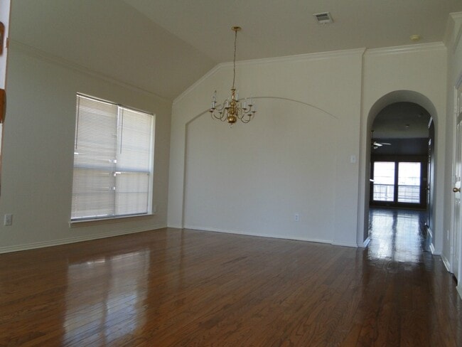 Building Photo - A great house in great condition at great ...