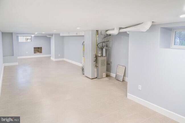 Building Photo - 6515 Torresdale Ave