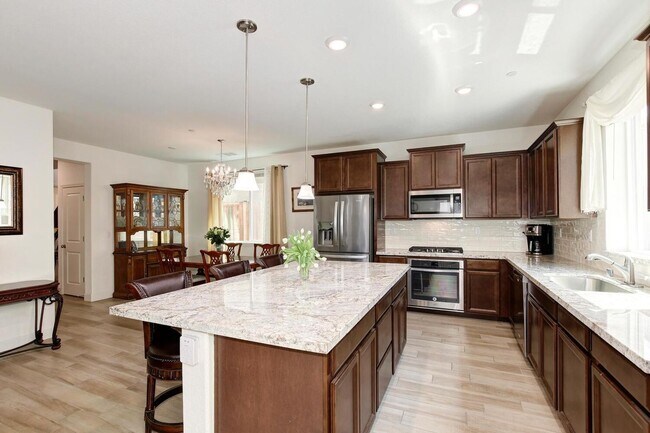 Building Photo - MOVE IN READY!  4 Bedroom Home in Whitney Ranch Rocklin