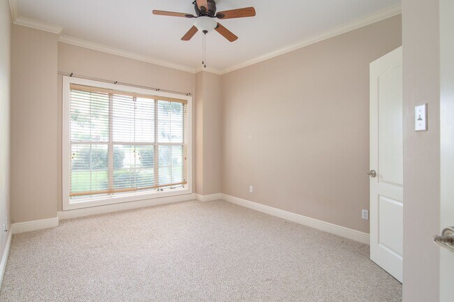 Building Photo - 6102 Coty Dr