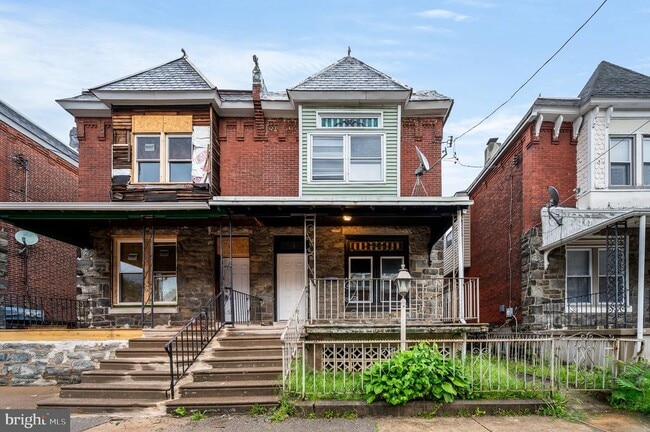 Building Photo - 1619 N 55th St