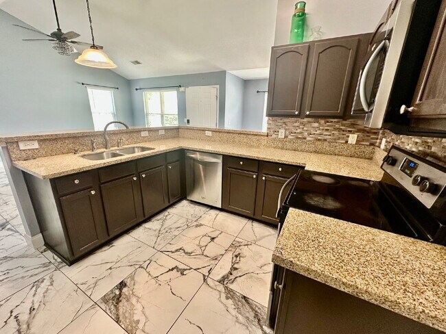 Building Photo - Three Bedroom Updated Single Level Home in...