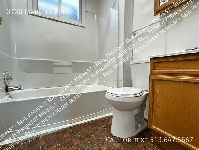 Building Photo - 3738 Isabella Ave