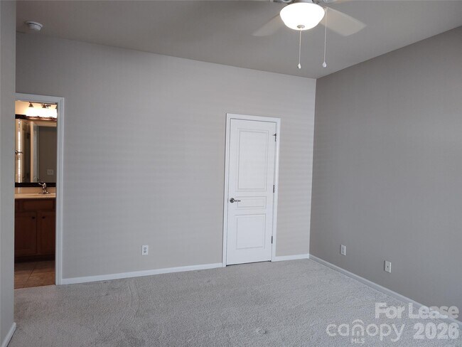 Building Photo - 26467 Sandpiper Ct