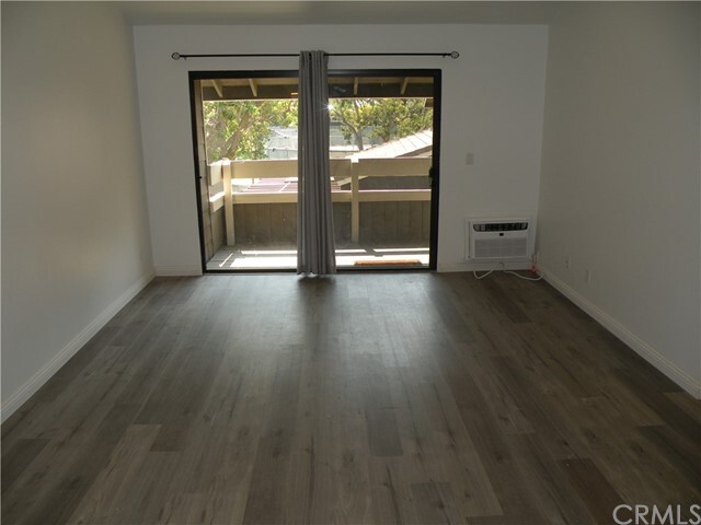 Building Photo - 40 Streamwood