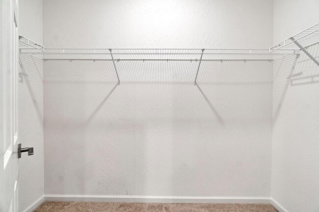 Building Photo - 141 Reunion Wy S