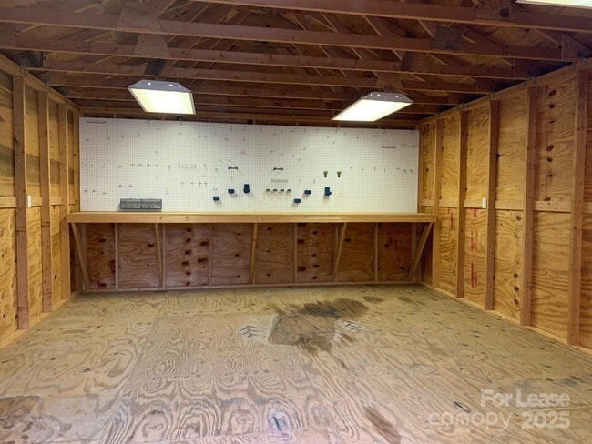 Building Photo - 619 Stirewalt Rd