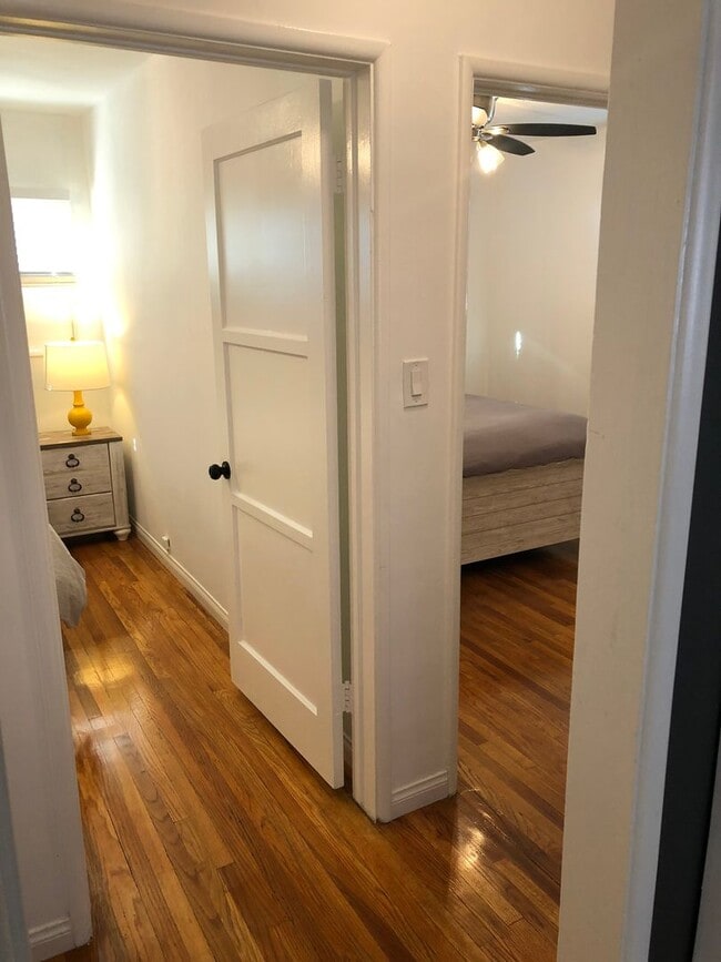 Building Photo - 12427 Chandler Blvd