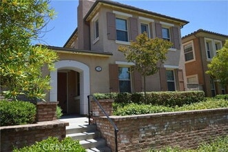 Building Photo - 172 Sanctuary