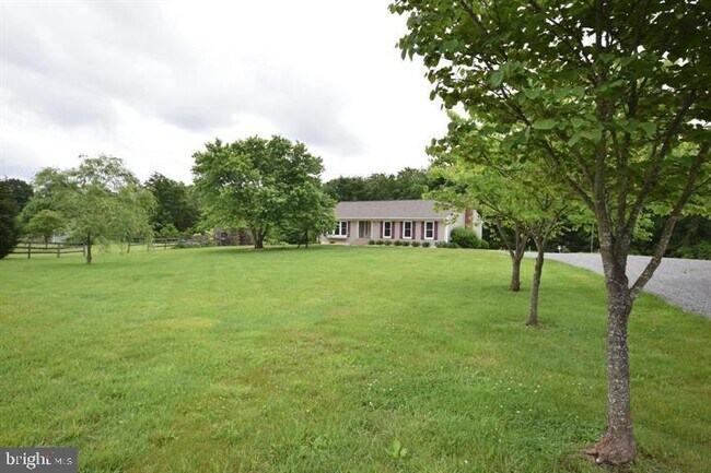 Building Photo - 12327 Elk Run Rd