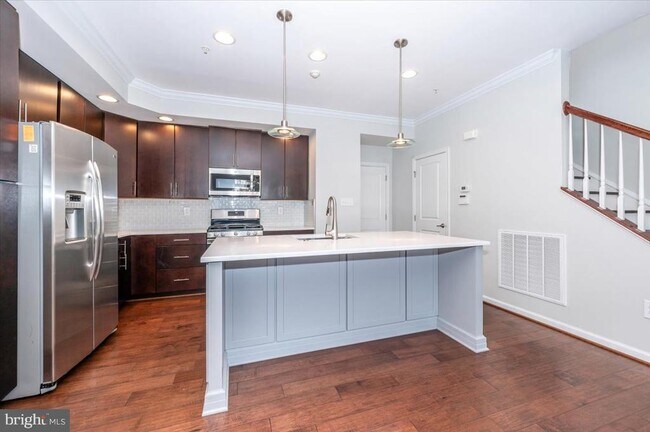 Building Photo - 5059 Small Gains Wy