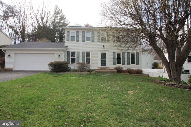 Building Photo - 6302 Shiplett Blvd