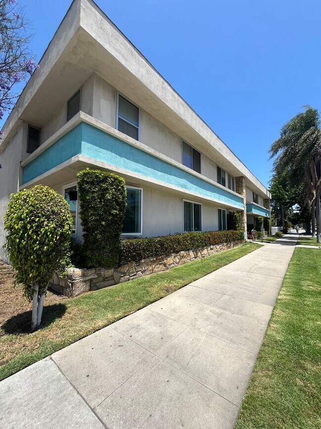Building Photo - 1101 E Ocean Blvd