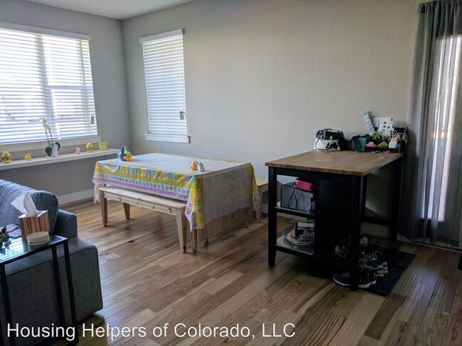 Building Photo - 653 Grandview Meadows Dr