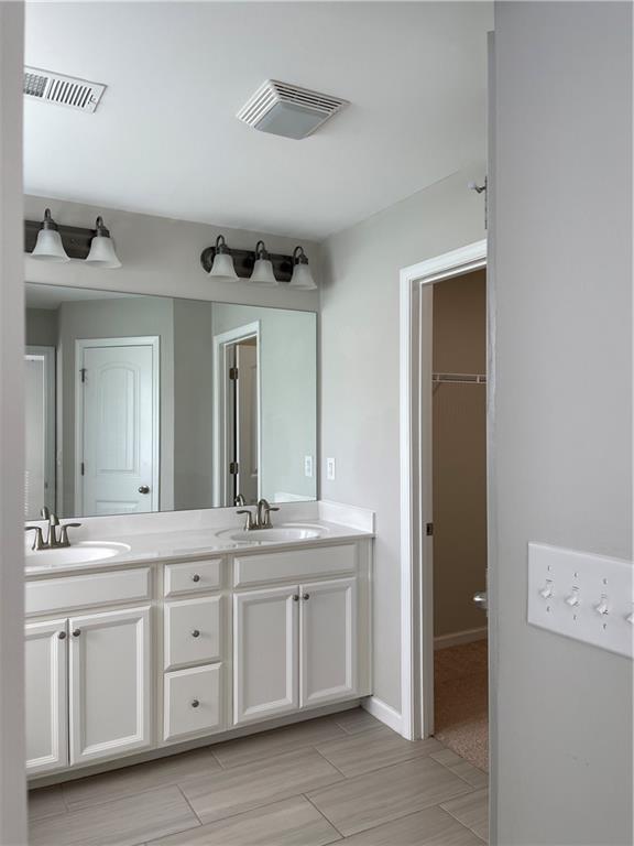 Building Photo - 581 Sunset Park Dr