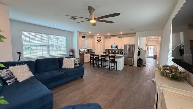 Building Photo - 11200 Listening Dr