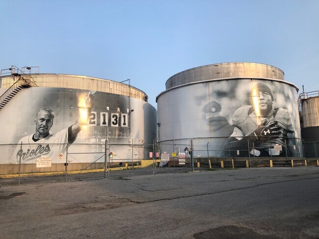 Building Photo - Modern Large and spacious house available in Locus Point