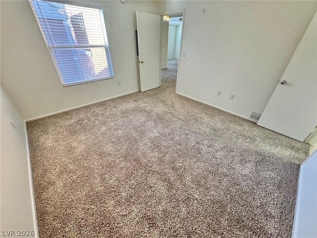 Building Photo - 555 E Silverado Ranch Blvd