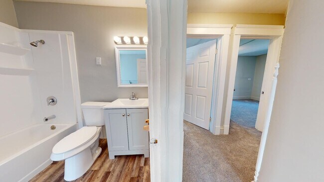 Building Photo - Brooklyn Center - 3 Bedroom Single Family ...