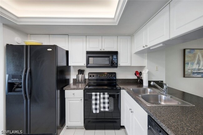 Building Photo - 15161 Cedarwood Ln