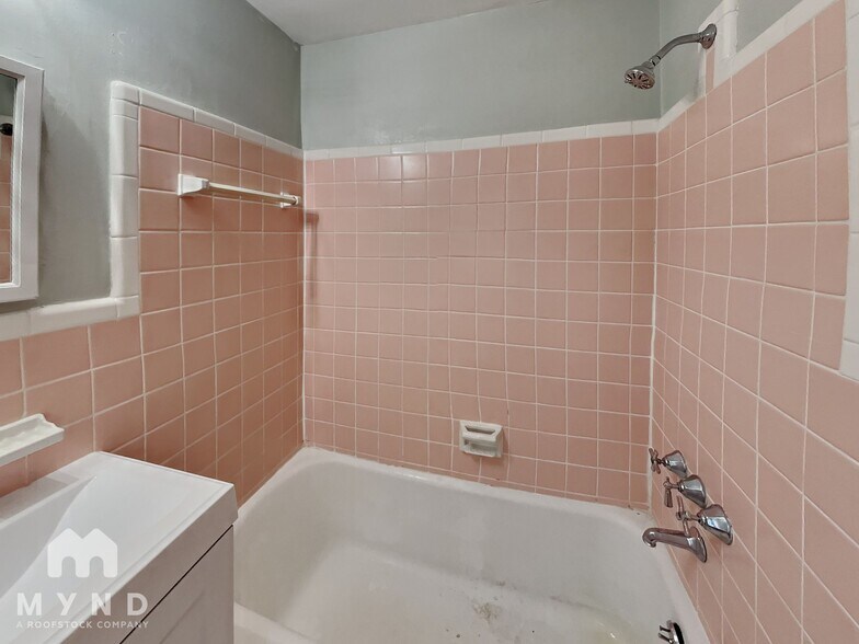 Building Photo - 4702 Chip Rd