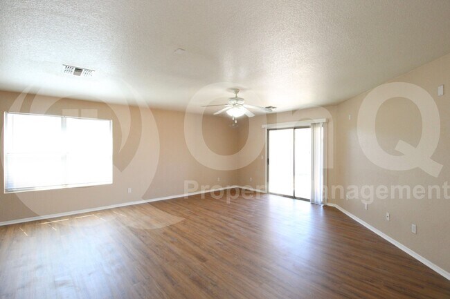 Building Photo - 9628 W Cordes Rd