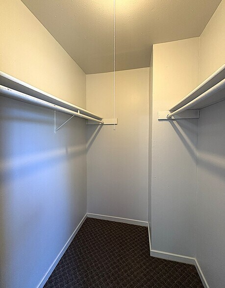 Building Photo - 1202 Covey Ln