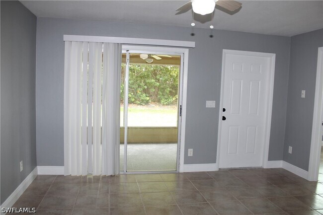 Building Photo - 334 Cape Coral Pkwy W