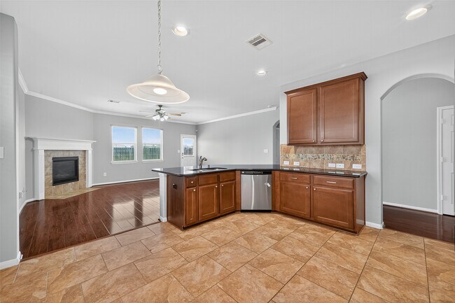 Building Photo - 20718 Bandrock Terrace