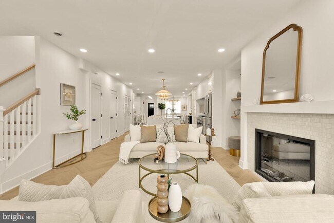 Building Photo - 1706 Bay St SE