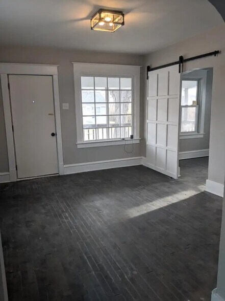 Building Photo - 416 S Washington St