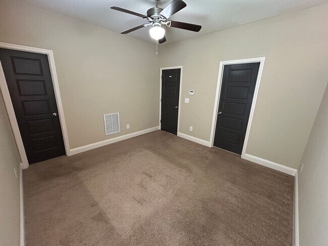 Building Photo - 227 Madison Heights