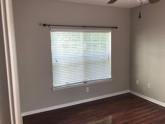 Building Photo - Longleaf Villas #408
