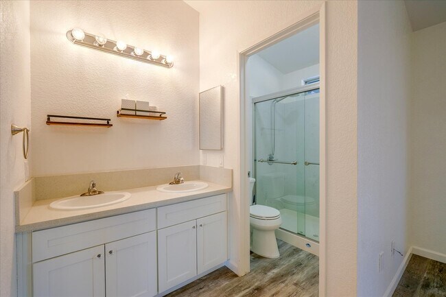 Building Photo - 5337 Saint Barts Ct