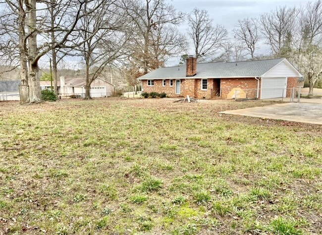 Building Photo - 207 Keystone Dr