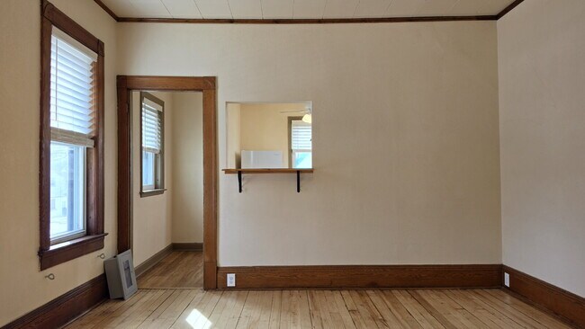 Building Photo - Updated Historic Gem in Prime Appleton Location