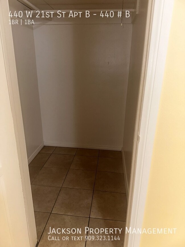 Building Photo - 440 W 21st St