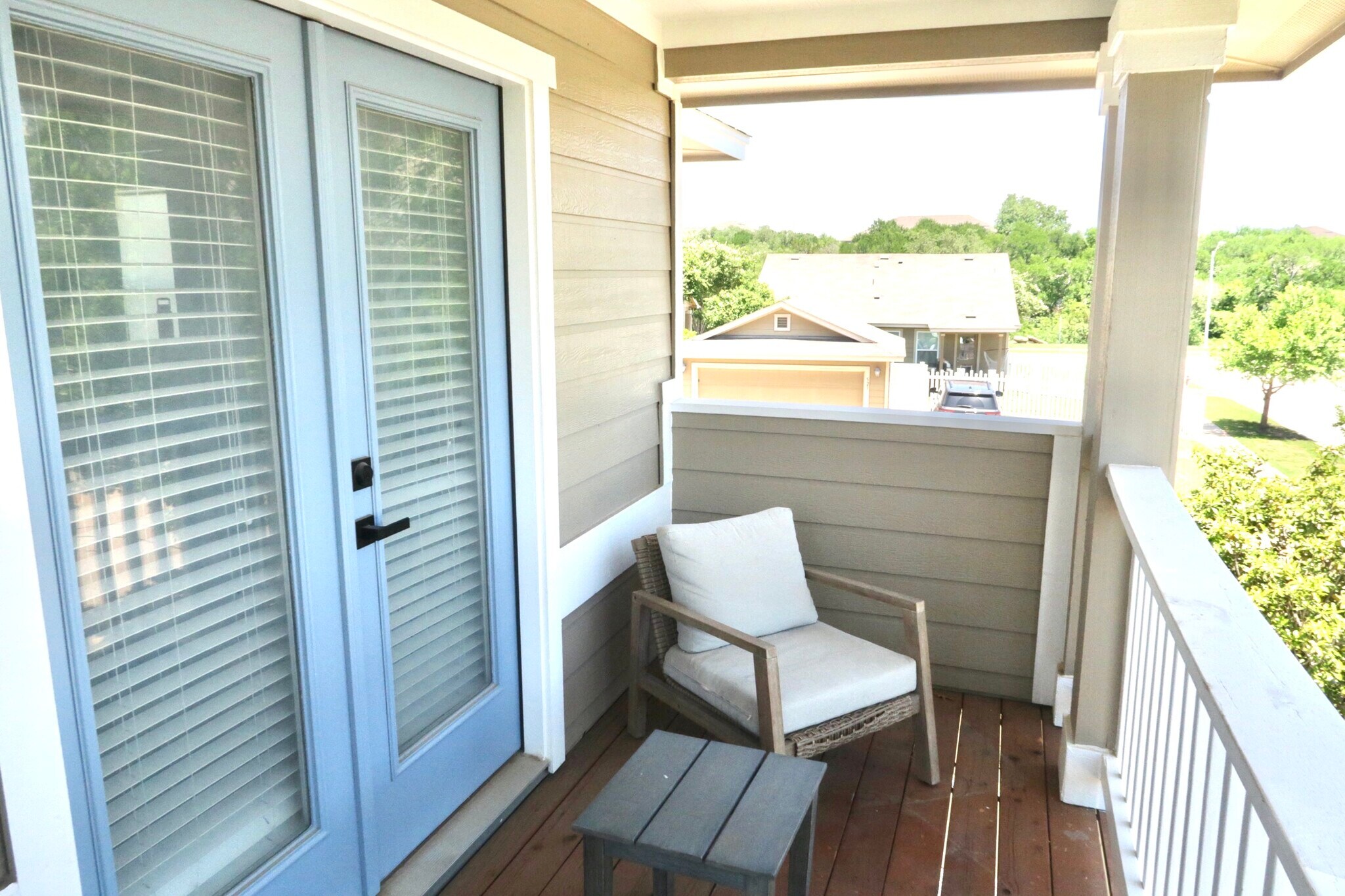 Balcony located off the office - 500 Rolling Oak Dr