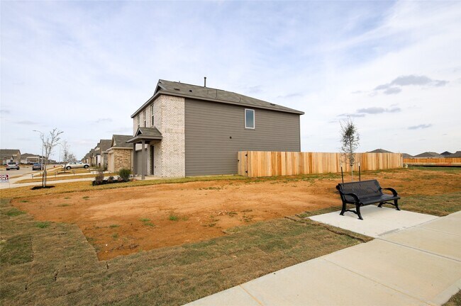 Building Photo - 21506 Cottonwood Mdws Trl