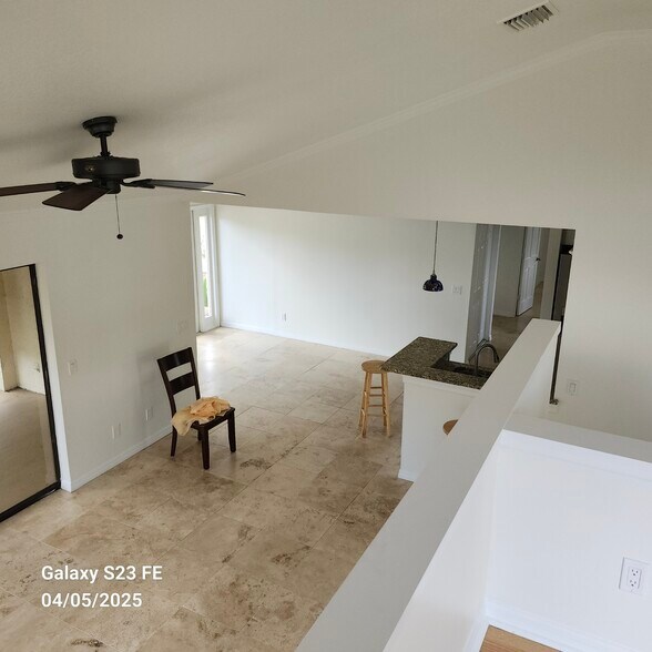 Building Photo - 322 Darst Ave
