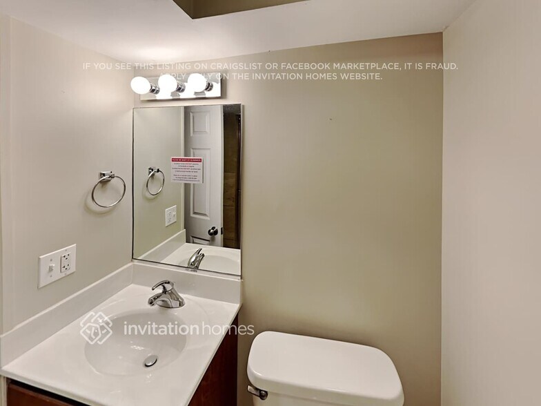 Building Photo - 26W064 Harrison St