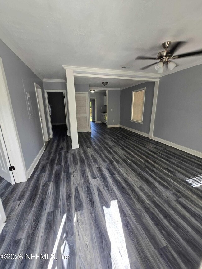 Building Photo - 1551 E 27th St