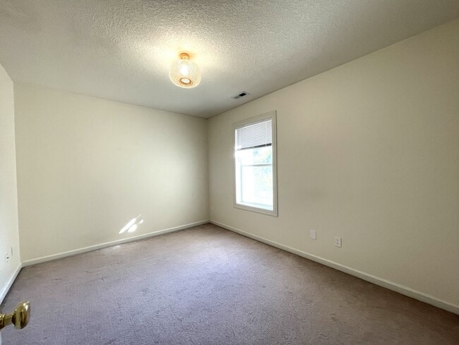 Building Photo - 14496 NW Alta Ln