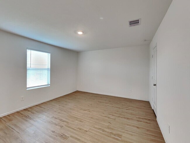 Building Photo - 18823 Charter Elm Dr