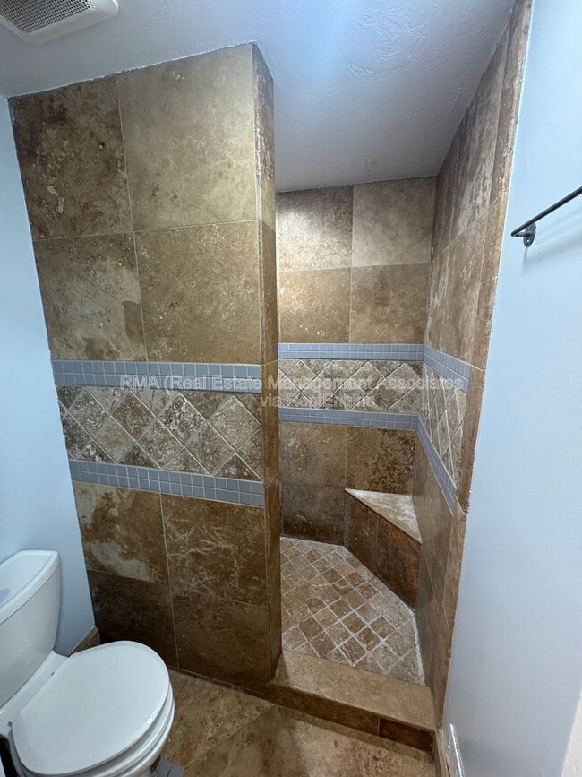 Building Photo - 129 Wagon Wheel Cir