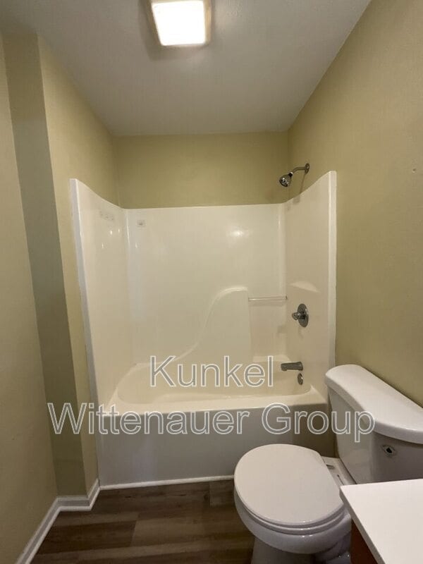 Building Photo - 504 Draco Dr