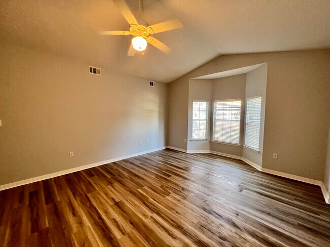 Building Photo - 1501 Partin Dr N