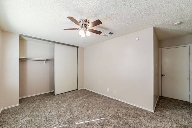 Building Photo - 8422 Parry Path