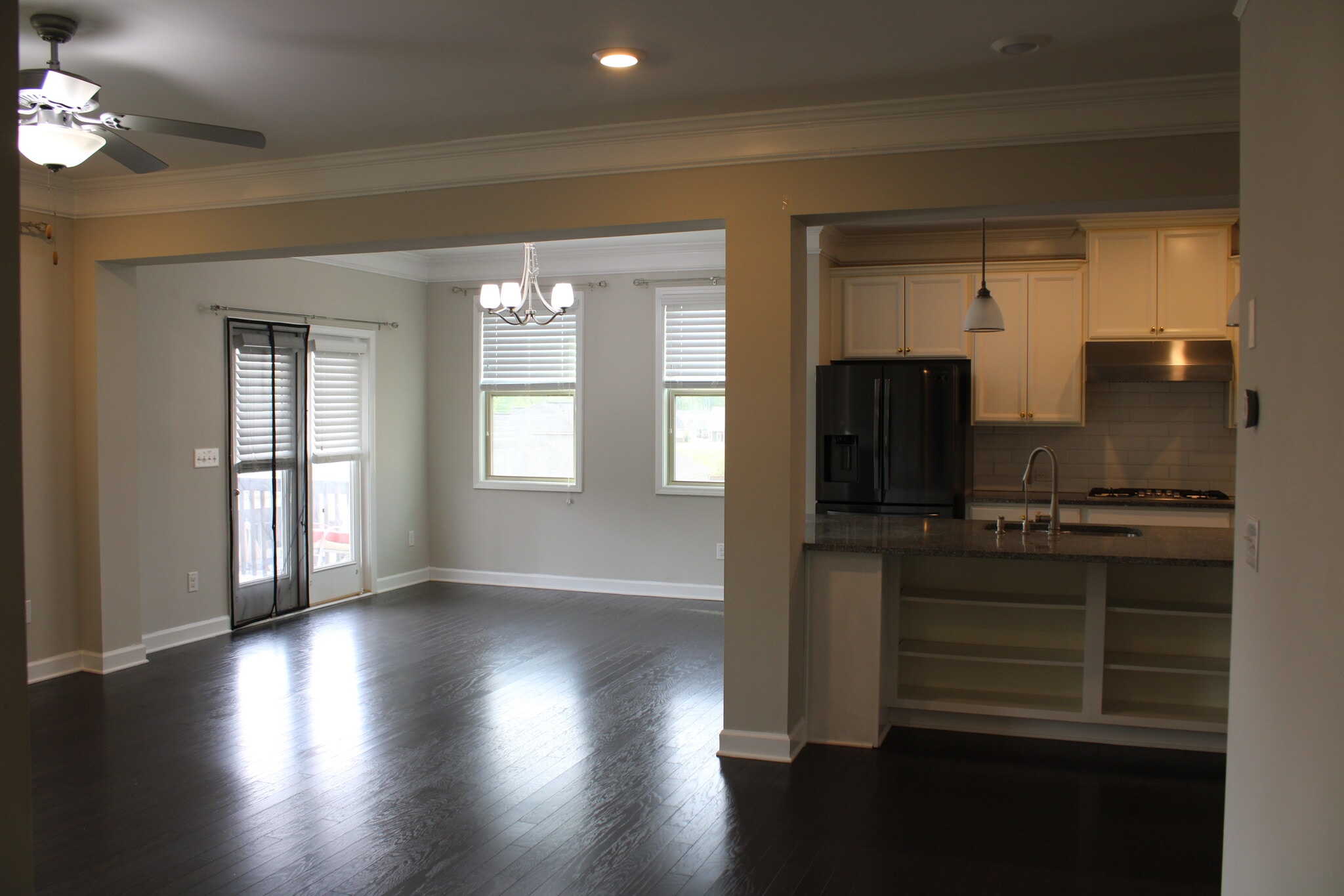 Breakfast nook - 2940 Furlong Ct