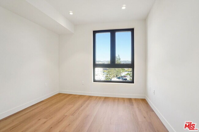 Building Photo - 1110 Spaulding Ave